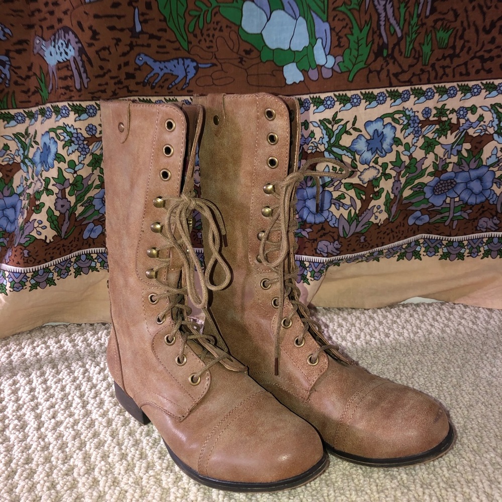 Steve Madden brown leather boots!
